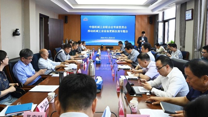 滚珠丝杠与T型丝杠：如何根据实际需求精准选择**